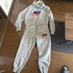 ナイキ スウェット セットアップ グレーのサムネイル