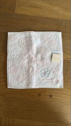 新品未使用　JILL STUART 花柄刺繍 ハンカチ
