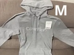 【新品タグ付】Calvin Klein グレー パーカー M