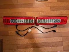 クオン 純正 LEDテール ロングタイプ 2025年最新】クオン 純正テールの人気アイテム - メルカリ