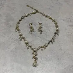 ブライダルアクセサリー ネックレス・ピアス 2点セット