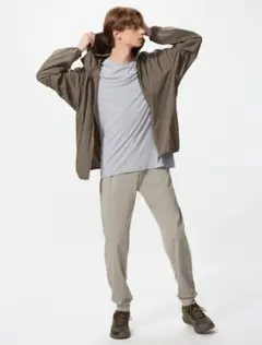 ユニクロウルトラストレッチアクティブジョガーパンツM 丈長め　新品