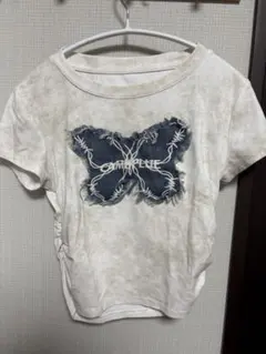 spray 蝶モチーフ デニムアップリケ Tシャツ
