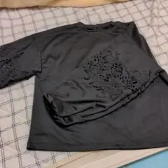 バルン袖トップス