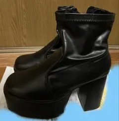 厚底ブーツ黒色　プラットフォーム　サイズL 送料込み匿名配送