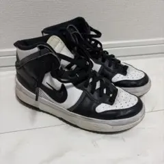 Nike ブラック/ホワイト ハイカットスニーカー