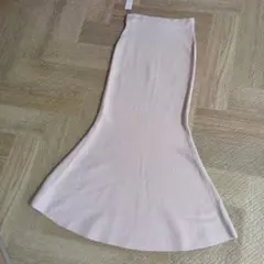新品タグ付き　リゼクシー　ニットマーメイドスカート