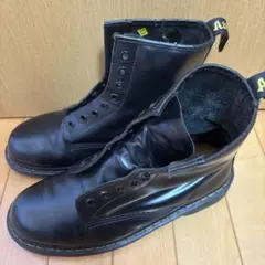 黒 レースアップブーツ　ドクターマーチン　8ホール
