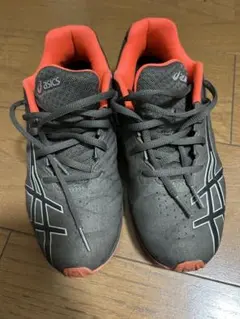 ASICS キッズスニーカー 23.5cmグレー/オレンジ
