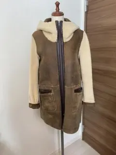 リバーシブル　ムートンコート