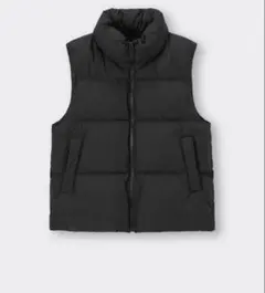 GU黒ダウンベスト