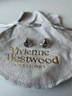 【新品】Vivienne Westwood 両耳ピアス
