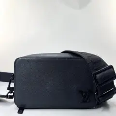 【新品同様/IC】ルイヴィトン アエログラム アルファ ウエアラブルウォレット ルイ・ヴィトン LOUIS VUITTON アルファ・ウェアラブル