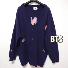 BTS FAKE LOVE DNA トレーナー1枚 Tシャツ　2枚 BTS FAKE LOVE DNA トレーナー1枚 Tシャツ 2枚 BTS FAKE LOVE