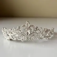 ティアラ シルバー ビジュー付き