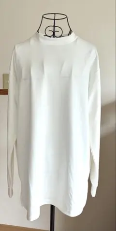 Praia ハイネック プルオーバー ホワイト 新品