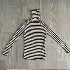 UNIQLO ボーダー タートルネックセーター Mサイズ