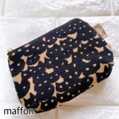 マフォン　タック入りポーチ　ねこ