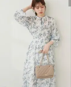 フラワージャガードプチハイパイピングワンピース　フリー　ブルー系　花柄　美品