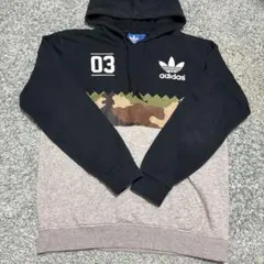 adidas カモフラージュ柄 パーカー M