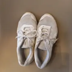 24.5センチ　ジュニア用通学スニーカー　ホワイト