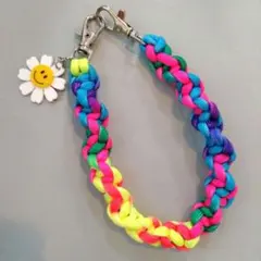 カラフルハンドストラップ　パラコード　スマホショルダー