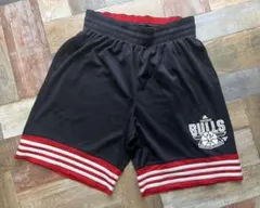 adidas bulls ブルズ　アディダス　バスパンのサムネイル