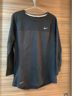 NIKE DRI-FIT 長袖シャツ ブラック Mサイズ　レディース　ナイキ　黒