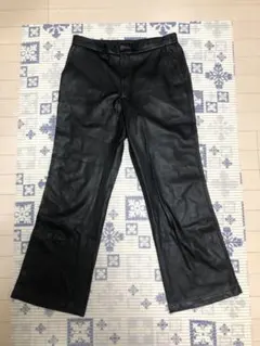 ZARA レザー製パンツ L