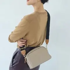 【美品】TOPKAPI リプル フライト ショルダーバッグ　ベージュのサムネイル