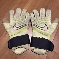 Nike GK Phantom Shadow キーパーグローブ 8号