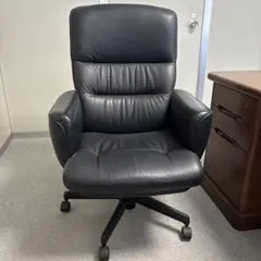 【高級本革】カリモク家具 プレジデントチェア（XS1300）デスクチェアのサムネイル