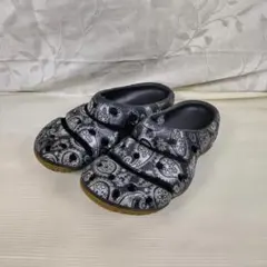 keen キーン yogui ヨギ 花 ブラック M8 26cm - メルカリ