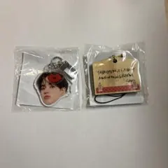 TREASURE ジェヒョク顔アクキーカプセルトイ　2個セット