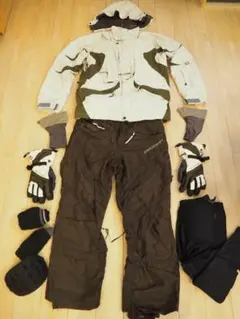 上下 ウェア