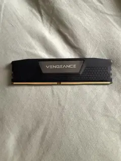 VENGEANCE 16GB DDR5 5600MHz メモリ
