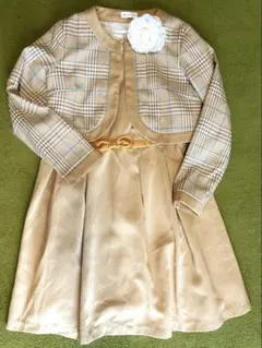 140 Catherine Cottage 【フォーマル3点セット】