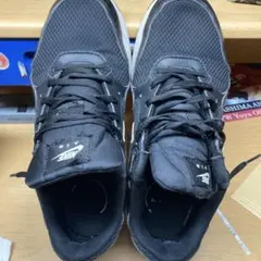 NIKE AIR MAX ブラック スニーカー　25.5