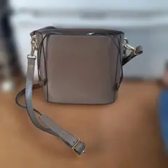 ペレッテリアベネタ　ショルダーバック　モカブラウン