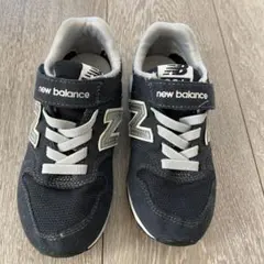 New Balance ネイビー スニーカー18