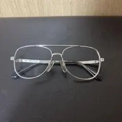 シルバー メタルフレーム 角型眼鏡