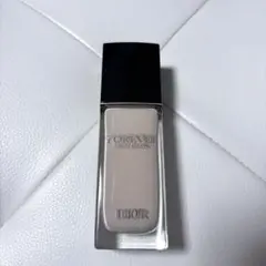 Dior Forever Skin Glow リキッドファンデーション　0N