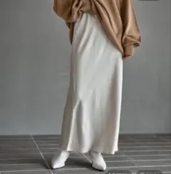 LEPSIM ストレッチサテンスカート