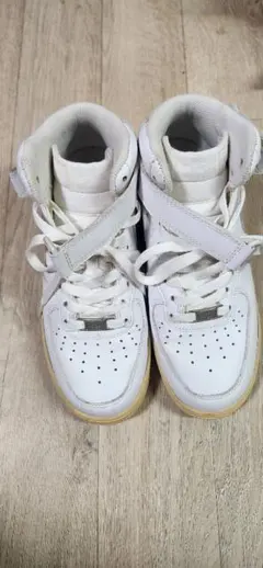 Nike Air Force 1 ホワイト ハイカット スニーカー