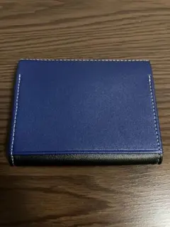 新品！カードケース beams ビームズ　紺