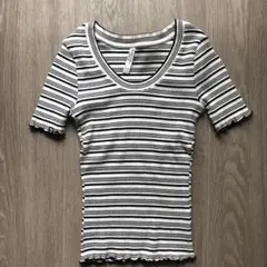 ベルシュカ　黒系ボーダーカットソーM