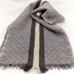 Gucci グレー レッド グリーン ストライプ マフラー Gucci グレー レッド グリーン ストライプ マフラー