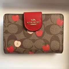 COACH リンゴ柄 二つ折り財布