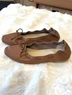 スクエアトゥのリボンバレエシューズ/フラットシューズ ブラウン(キャメル)