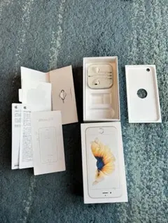 iPhone6s.16GBの箱とイヤホン写真に映る物が全てです